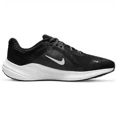 Nike Quest 5