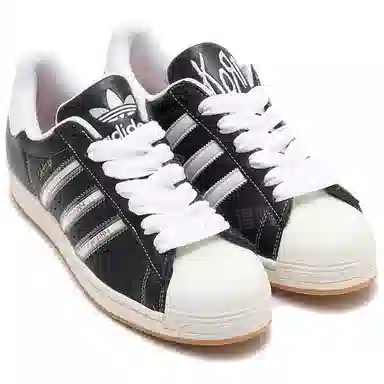 adidas Superstar