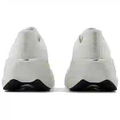 New Balance Fresh Foam X More v5