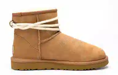 UGG Classic Mini