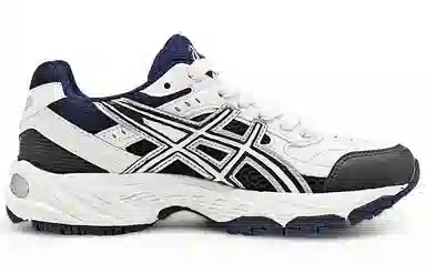 Asics EIGHT%