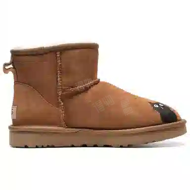 UGG Classic Mini
