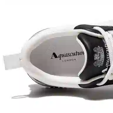 AQUASCUTUM