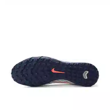 Nike Assassin 16