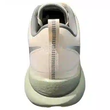 Saucony