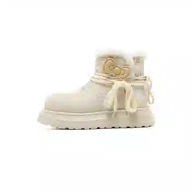Sanrio x OLD ORDER Snow Boots Cream