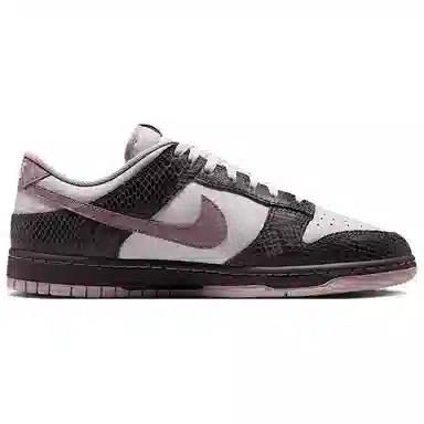 Nike Dunk Low SE "Medium Ash"