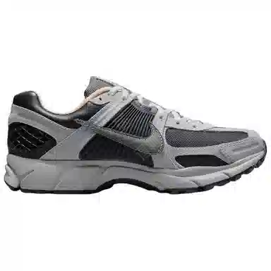 Nike Air Zoom Vomero 5