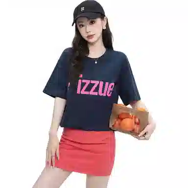 izzue Logo T