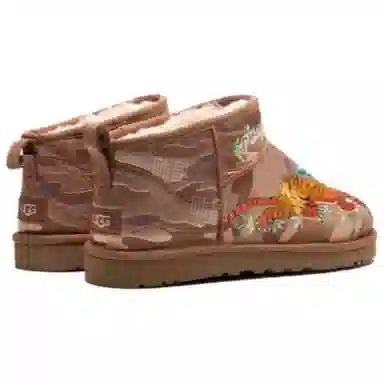 PALACE x UGG CLASSIC ULTRA MINI