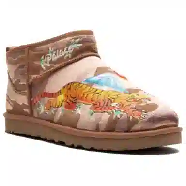 PALACE x UGG CLASSIC ULTRA MINI