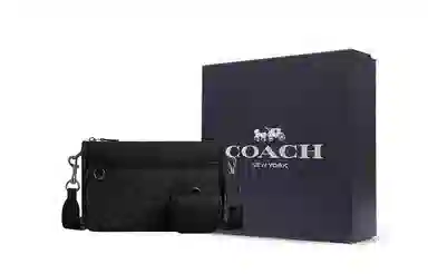 COACH Heritage 24
