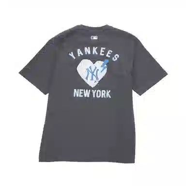 MLB T
