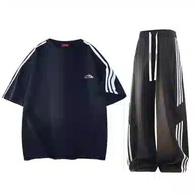 maxim's de paris 260G logoT