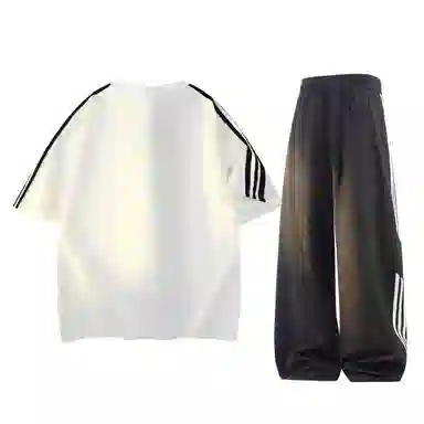 maxim's de paris 260G logoT