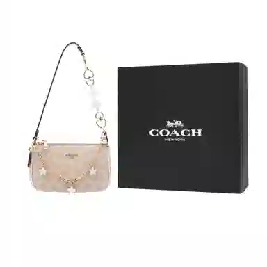 Coach Nolita 19