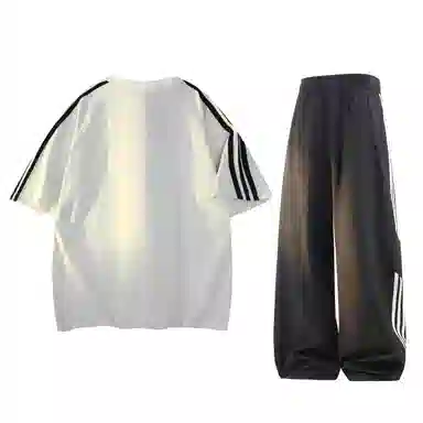 maxim's de paris 260G logoT