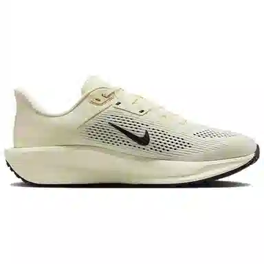 Nike Quest 6 Beige Black
