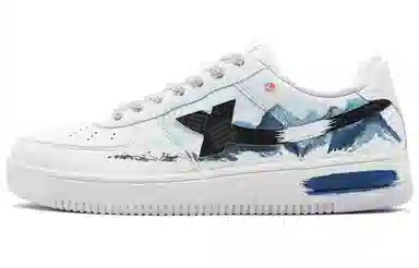 【定制球鞋】特步 空军一号 壹心制造 日照雪山 水墨涂鸦 艺术 礼盒款 时尚百搭 防滑耐磨包裹性 低帮 板鞋 男女同款 白蓝黑