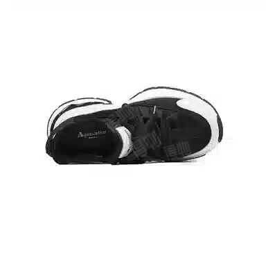 AQUASCUTUM