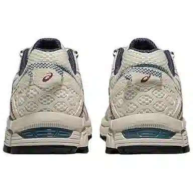 Asics Gel-Kahana 8 White