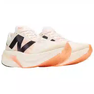 New Balance Fuelcell Supercomp Elite v4 WMNS Beige