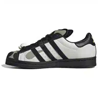 adidas Superstar 82