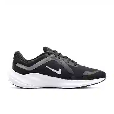 Nike Quest 5