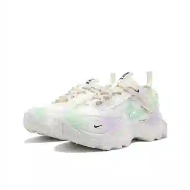Nike TC 7900