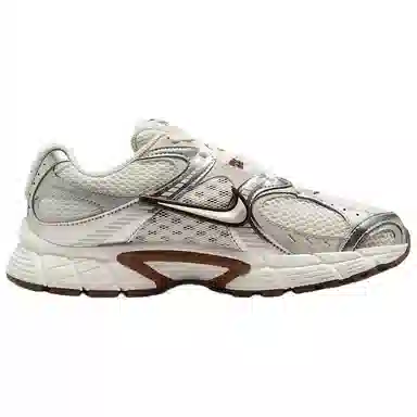 Nike V5 RNR White Brown