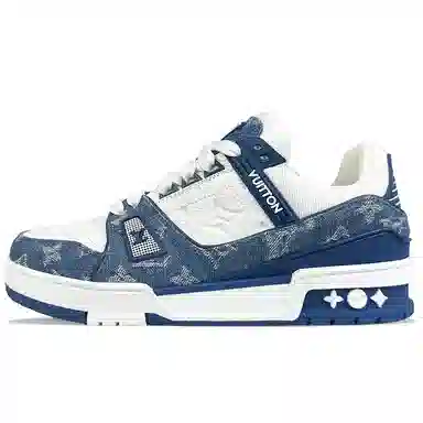 LOUIS VUITTON Trainer BNK