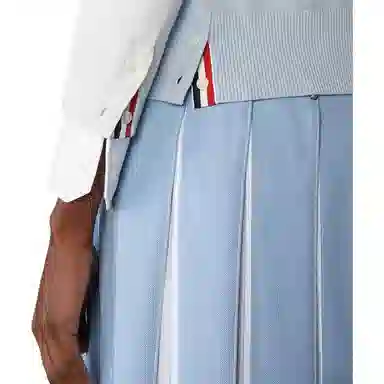THOM BROWNE V