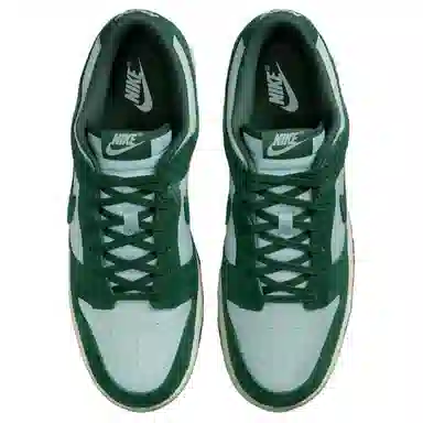 Nike Dunk Retro SE Green