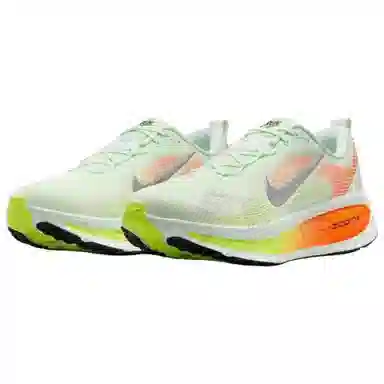 Nike Vomero 18 Green Orange