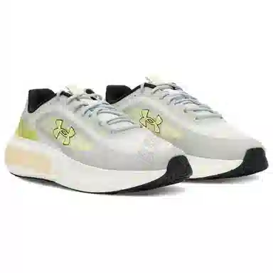 Under Armour Phantom 4
