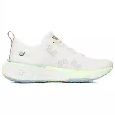 Nike ZoomX Invincible Run 3