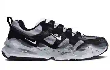 Nike Tech Hera