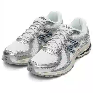 New Balance 860 Silver