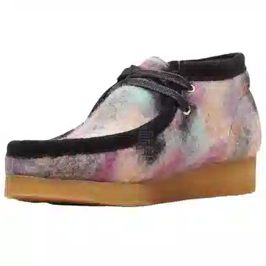 Clarks Wallabee