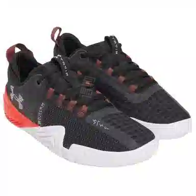 Under Armour TriBase Reign 6