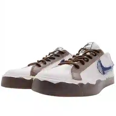 Nike Court Royale AC