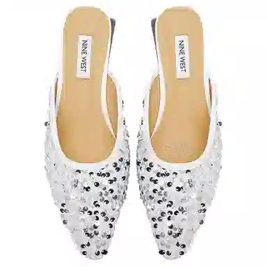 NINE WEST