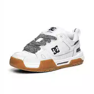 DC Shoes