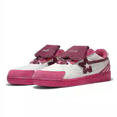 RIPSTAR SOCCER Trainer Strawberry Bear