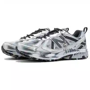 New Balance 410 V5 Silver