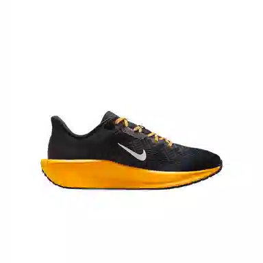 Nike Quest 6