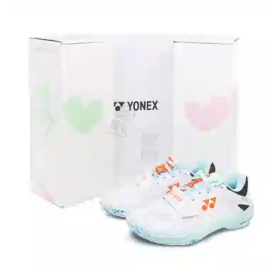 YONEX