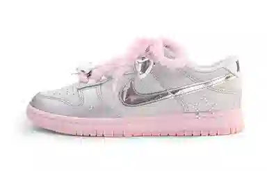Nike Dunk "Millennium Barbie"