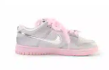 Nike Dunk "Millennium Barbie"