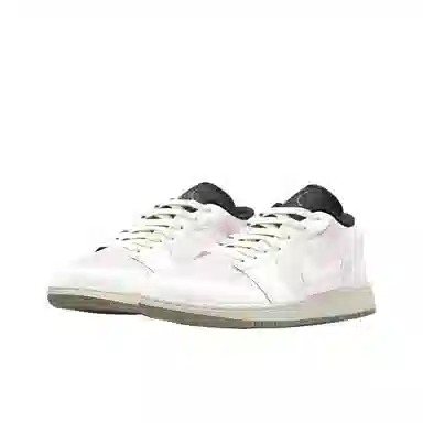 Jordan Air Jordan 1 6